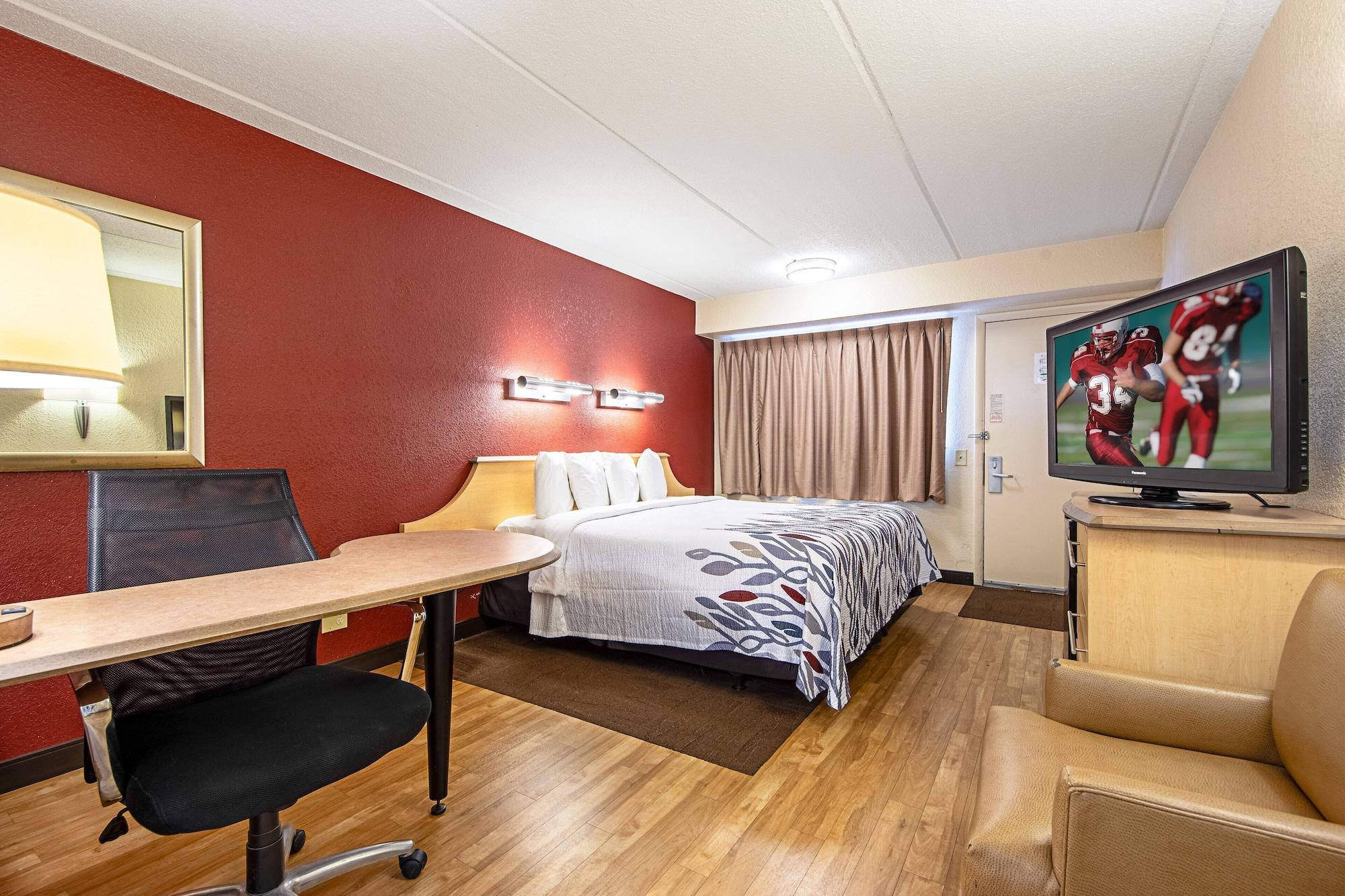 Red Roof Inn Canton Exterior photo