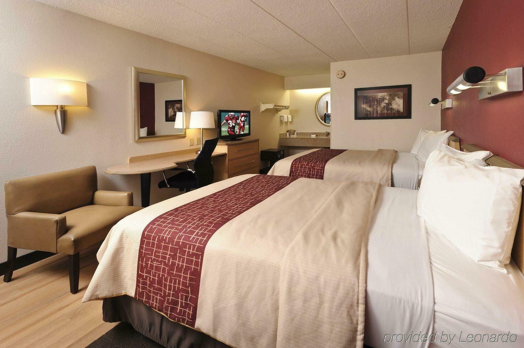 Red Roof Inn Canton Exterior photo